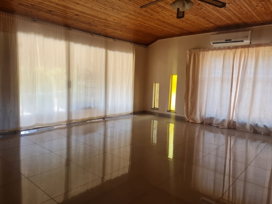 4 Bedroom Property for Sale in Stilfontein Ext 4 North West